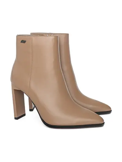 Ботильоны бежевого цвета на высоком каблуке